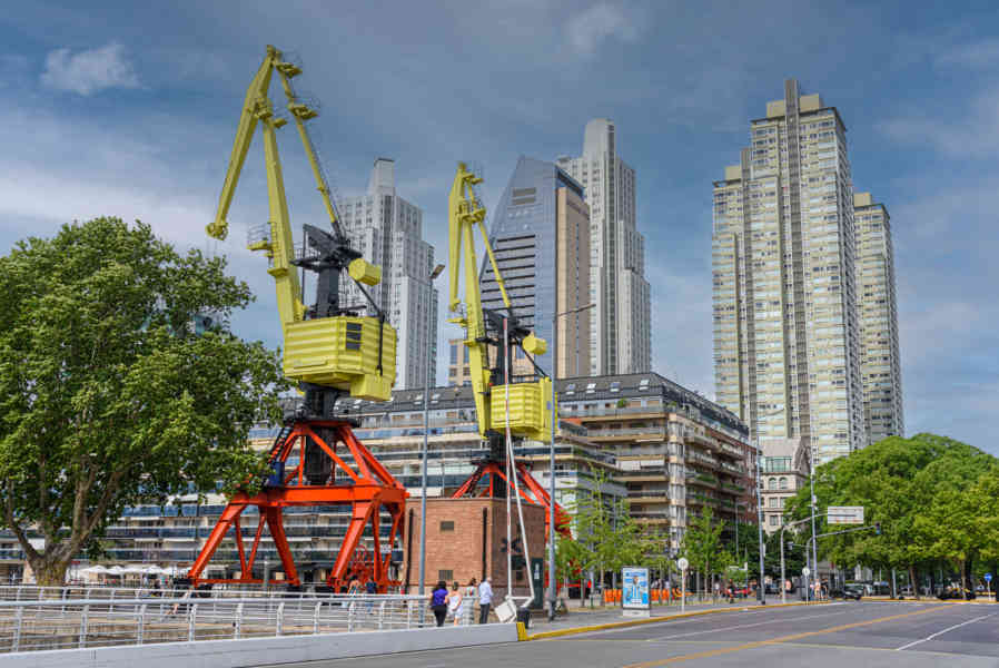 Argentina - Buenos Aires 125 - Puerto Madero.jpg